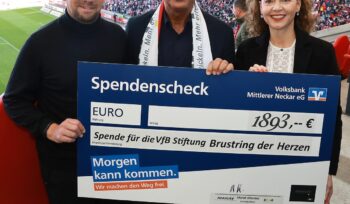 Spendenuebergabe VfB Stiftung Brustring der Herzen - Makay GmbH